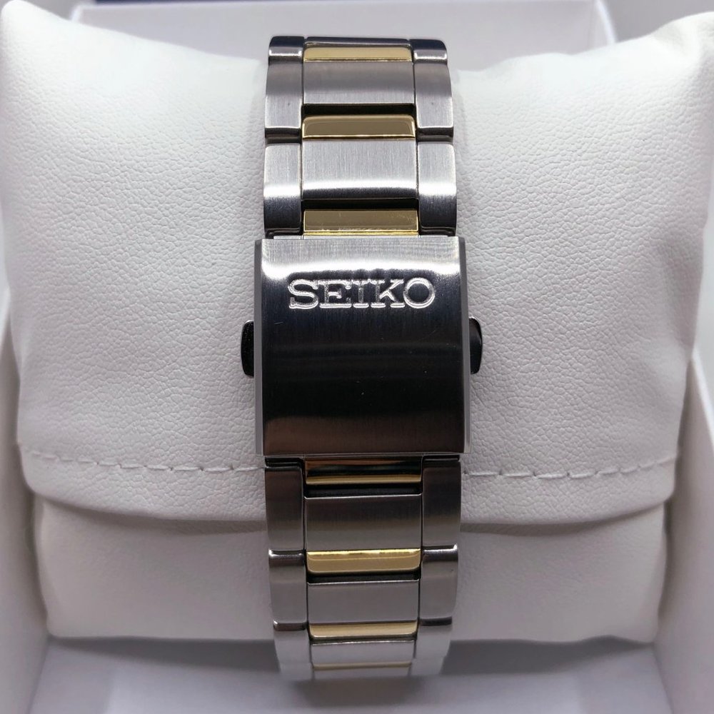 Unworn Seiko Essentials Solar Men's Watch SNE485 - Picture 7 of 11